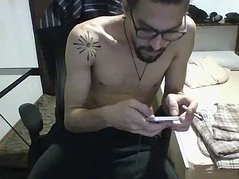 Snapshot of psycrema chatting on 1, 4, 2026 psycrema online show from 1, 4, 2026