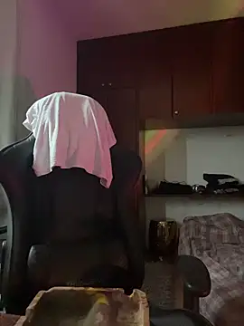 Snapshot of psycrema chatting on 10, 4, 2026 psycrema online show from 10, 4, 2026