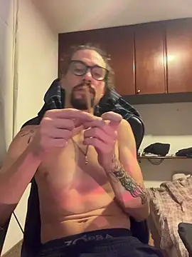 Snapshot of psycrema chatting on 12, 4, 2026 psycrema online show from 12, 4, 2026