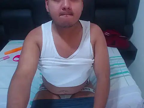 Snapshot of XNoahDeepThroatX chatting on 19, 3, 2026 XNoahDeepThroatX online show from 19, 3, 2026