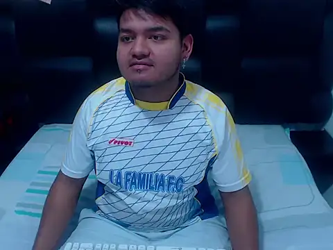 Snapshot of XNoahDeepThroatX chatting on 29, 3, 2026 XNoahDeepThroatX online show from 29, 3, 2026