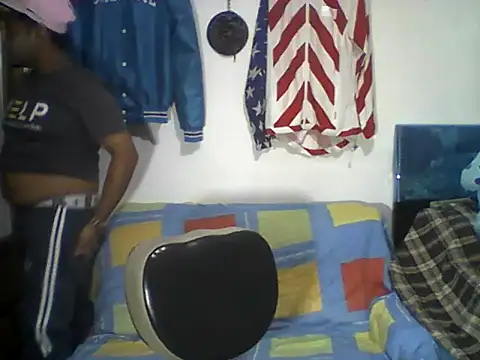 Snapshot of XNoahDeepThroatX chatting on 17, 4, 2026 XNoahDeepThroatX online show from 17, 4, 2026