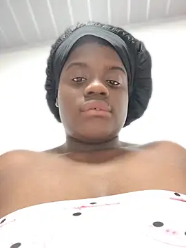 YourLiaa  online show from 17, 3, 2026