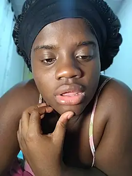 YourLiaa  online show from 24, 3, 2026