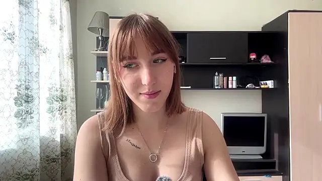 Snapshot of AquilineOrites chatting on 8, 4, 2026 AquilineOrites online show from 8, 4, 2026