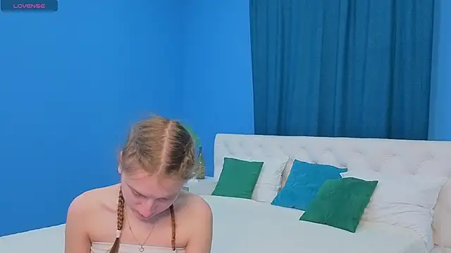 Xenia paradise online show from 24, 5, 2026