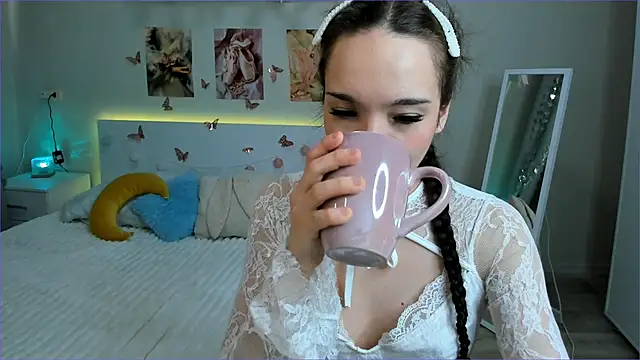 Milly Lane online show from 15, 5, 2026
