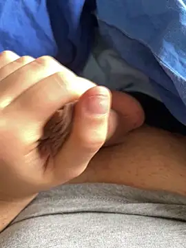 Snapshot of YoUnGbOy2018 chatting on 17, 4, 2026 YoUnGbOy2018 online show from 17, 4, 2026