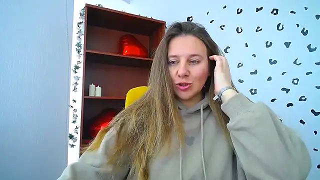 Snapshot of Nionelly chatting on 15, 3, 2026 Nionelly online show from 15, 3, 2026