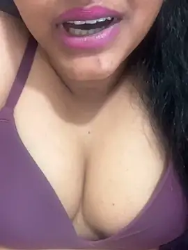 Snapshot of munni-munni6767 chatting on 15, 4, 2026 munni-munni6767 online show from 15, 4, 2026