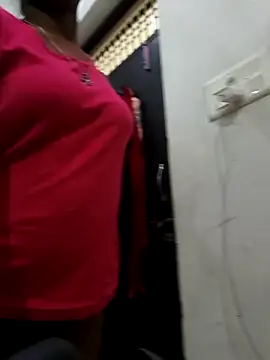 Snapshot of Itz_ishu chatting on 12, 4, 2026 Itz ishu online show from 12, 4, 2026