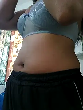 Snapshot of Itz_ishu chatting on 18, 4, 2026 Itz ishu online show from 18, 4, 2026