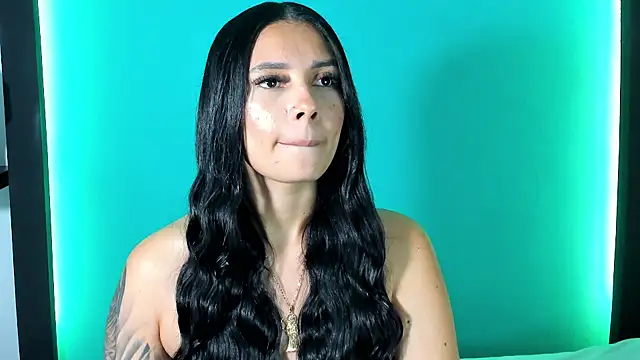 Snapshot of Emma_AH chatting on 1, 5, 2026 Emma AH online show from 1, 5, 2026