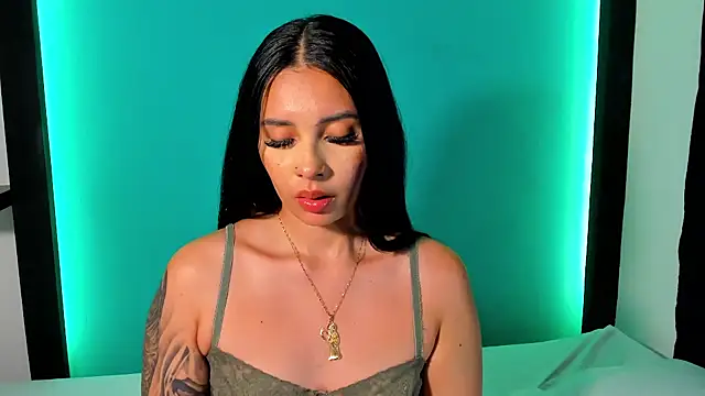 Snapshot of Emma_AH chatting on 28, 5, 2026 Emma AH online show from 28, 5, 2026