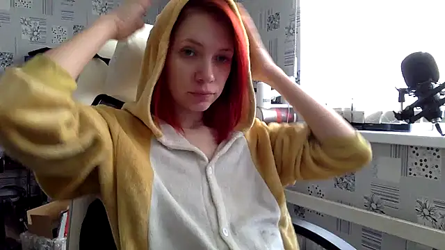 Snapshot of Milk_shakeee chatting on 17, 4, 2026 Milk shakeee online show from 17, 4, 2026