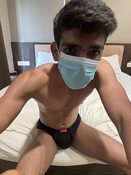 Snapshot of BombaySam78 chatting on 10, 4, 2026 BombaySam78 online show from 10, 4, 2026