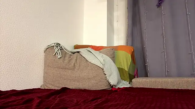 Snapshot of EunTurton chatting on 11, 4, 2026 EunTurton online show from 11, 4, 2026