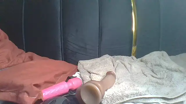 Snapshot of ndivhuwomuleya chatting on 2, 4, 2026 ndivhuwomuleya online show from 2, 4, 2026