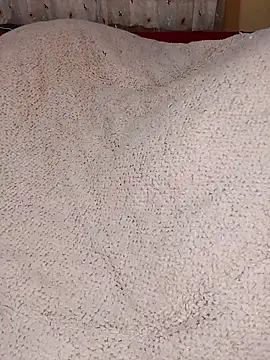 Snapshot of ndivhuwomuleya chatting on 15, 4, 2026 ndivhuwomuleya online show from 15, 4, 2026