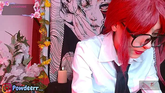 Snapshot of LeePowder chatting on 4, 4, 2026 LeePowder online show from 4, 4, 2026