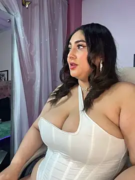 Snapshot of Selenee23 chatting on 24, 4, 2026 Selenee23 online show from 24, 4, 2026