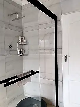 Snapshot of Boobylicious77 chatting on 9, 3, 2026 Boobylicious77 online show from 9, 3, 2026