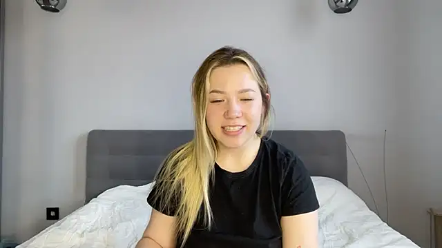 Snapshot of alyrasun chatting on 26, 3, 2026 alyrasun online show from 26, 3, 2026