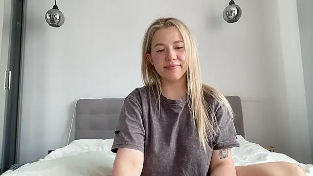 Snapshot of alyrasun chatting on 28, 7, 2026 alyrasun online show from 28, 7, 2026