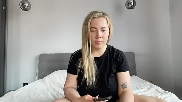 Snapshot of alyrasun chatting on 30, 7, 2026 alyrasun online show from 30, 7, 2026