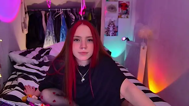 Snapshot of Ameliamoooon chatting on 27, 3, 2026 Ameliamoooon online show from 27, 3, 2026