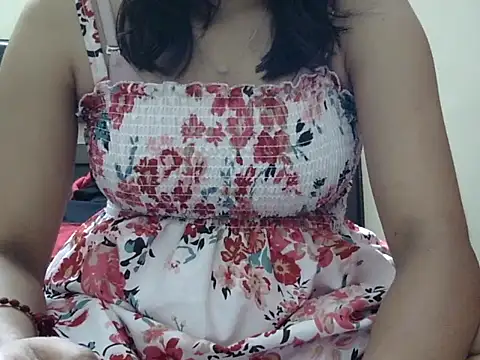Snapshot of kAVYA_05 chatting on 9, 7, 2026 kAVYA 05 online show from 9, 7, 2026