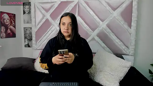 Snapshot of Lele_669 chatting on 26, 3, 2026 Lele 669 online show from 26, 3, 2026