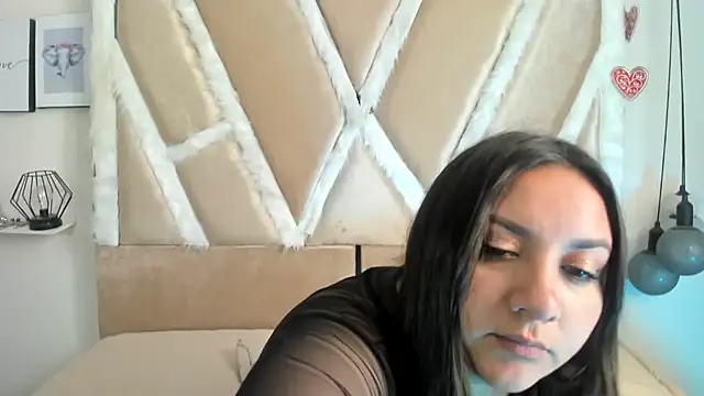 Snapshot of Lele_669 chatting on 2, 4, 2026 Lele 669 online show from 2, 4, 2026