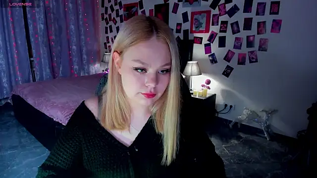 Snapshot of AmeliaMerris chatting on 7, 4, 2026 AmeliaMerris online show from 7, 4, 2026