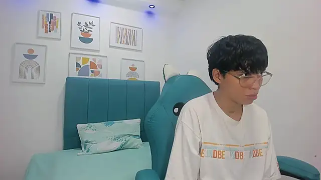 Snapshot of ivyheat3 chatting on 12, 3, 2026 ivyheat3 online show from 12, 3, 2026