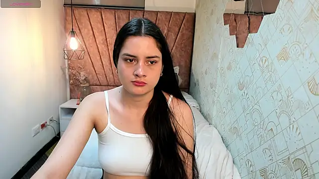 Snapshot of Zoe__Taylor__ chatting on 23, 4, 2026 Zoe Taylor online show from 23, 4, 2026