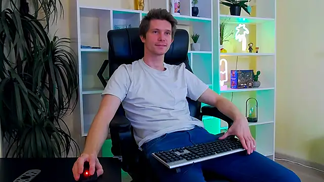 Snapshot of Eddie_Baker chatting on 15, 4, 2026 Eddie Baker online show from 15, 4, 2026