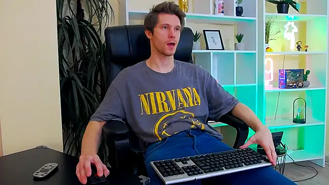 Snapshot of Eddie_Baker chatting on 19, 4, 2026 Eddie Baker online show from 19, 4, 2026