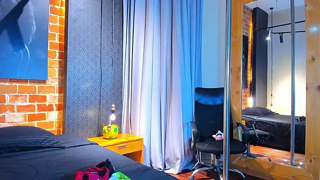 Snapshot of Sienna_Dark chatting on 12, 3, 2026 Sienna Dark online show from 12, 3, 2026