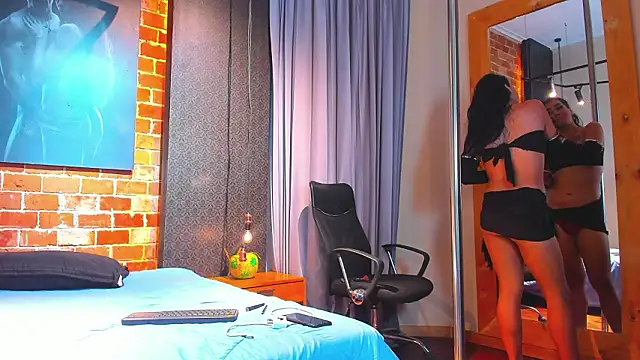 Snapshot of Sienna_Dark chatting on 25, 3, 2026 Sienna Dark online show from 25, 3, 2026