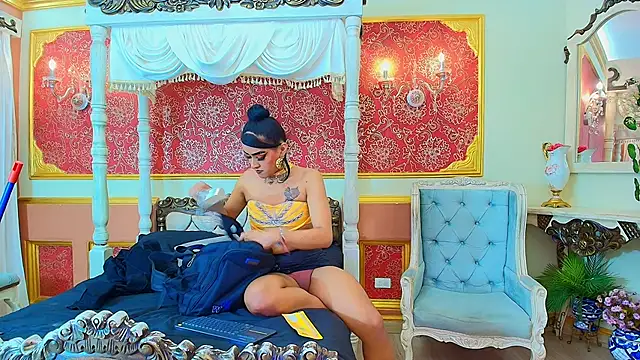 Sienna Dark online show from 6, 6, 2026