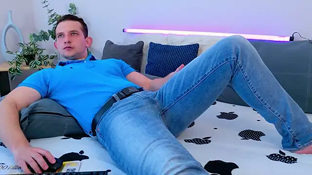 Snapshot of Jimmy_Doss chatting on 15, 3, 2026 Jimmy Doss online show from 15, 3, 2026