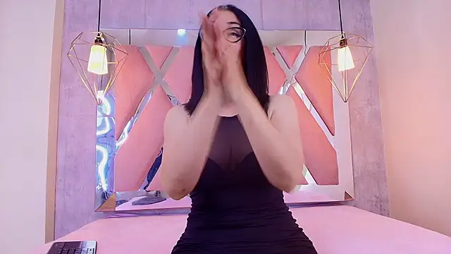 Snapshot of luci_lane_ chatting on 10, 4, 2026 luci lane online show from 10, 4, 2026