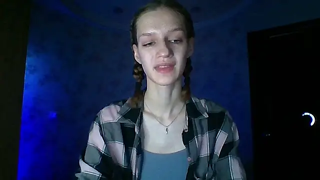 Snapshot of Chrissy_Joyful chatting on 11, 4, 2026 Chrissy Joyful online show from 11, 4, 2026