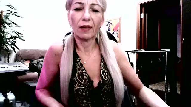 AlisaAngell online show from 8, 3, 2026