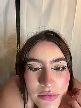 Snapshot of Issa_pinkk chatting on 17, 3, 2026 Issa pinkk online show from 17, 3, 2026