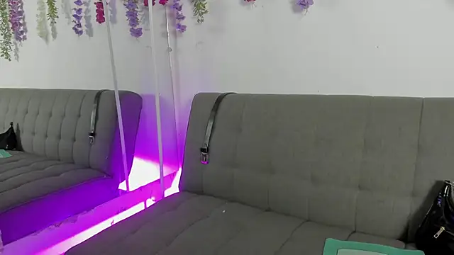 Snapshot of Petite_Artemis chatting on 28, 3, 2026 Petite Artemis online show from 28, 3, 2026