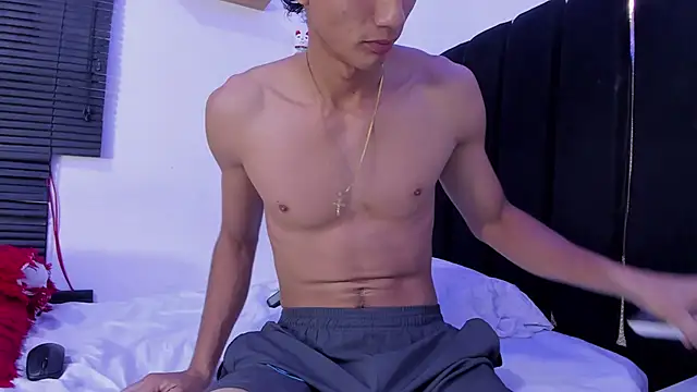 Snapshot of angel_boy02 chatting on 1, 4, 2026 angel boy02 online show from 1, 4, 2026