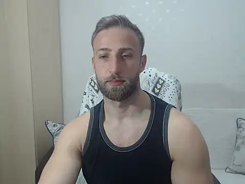 Snapshot of BlondEagleMuscle chatting on 21, 4, 2026 BlondEagleMuscle online show from 21, 4, 2026