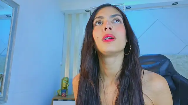 Snapshot of j_belle_ chatting on 3, 4, 2026 j belle online show from 3, 4, 2026